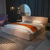 Italienischer Stil Möbel Weiches Wildleder Gepolstertes Doppelbett für Hauptschlafzimmer Luxus Designer Kingsize-Bett