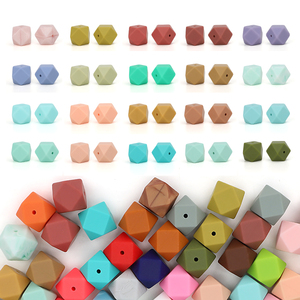 Perles en silicone hexagonales écologiques faites sur mesure (100 pièces) pour la fabrication de bijoux faits <span class=keywords><strong>maison</strong></span> et de jouets - Product Image 1