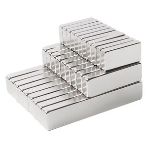 Aimants en néodyme de qualité supérieure N35 N52 personnalisés en forme de bloc, aimants en terres rares de forme carrée, de qualité supérieure - Product Image 1