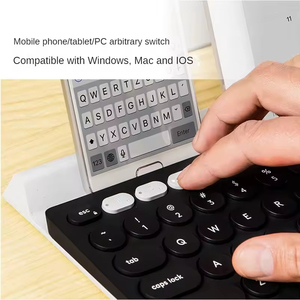 Clavier sans fil optique multi-appareils Logitech K780, disposition pleine taille, clavier de bureau ergonomique - Product Image 4