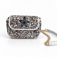 Pochette d'épaule scintillante à paillettes, sac à chaîne étoile métallique avec rembourrage en cuir pour femmes, idéal pour festivals, clubs et bals de promo