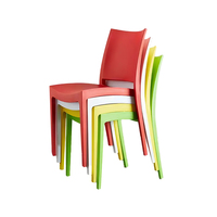 Chaises de salle à manger modernes en plastique PP de haute qualité, avec dossier et sièges confortables, pour la maison, les hôtels familiaux et les restaurants