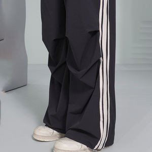 <span class=keywords><strong>Pantaloni</strong></span> da donna in Nylon <span class=keywords><strong>a</strong></span> <span class=keywords><strong>righe</strong></span> bianche entrambe le tasche con cintura elastica <span class=keywords><strong>pantaloni</strong></span> sportivi da donna giacca <span class=keywords><strong>a</strong></span> vento - Product Image 4