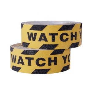 Impresión personalizada "Mira tu paso" y "precaución" Cinta acrílica antideslizante de advertencia con cubierta antideslizante <span class=keywords><strong>para</strong></span> marcadores de seguridad - Product Image 3