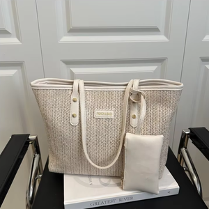 Sac à main tressé tendance été 2026 KH avec <span class=keywords><strong>pochette</strong></span> assortie, sac de plage <span class=keywords><strong>chic</strong></span> <span class=keywords><strong>en</strong></span> <span class=keywords><strong>paille</strong></span>, grand sac à bandoulière de grande capacité avec garniture <span class=keywords><strong>en</strong></span> PU - Product Image 1