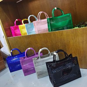 2022 Wholesale Price New Designer Plastic PVC Purse For Girls Retro Style Jelly Purse Cute Beach Bag