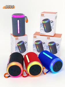 S636 Vente directe d'usine 800mah C-port Enceinte portable de <span class=keywords><strong>nouveauté</strong></span> avec éclairage LED extérieur, lumière d'ambiance nocturne, enceinte de voyage et de fête - Product Image 4