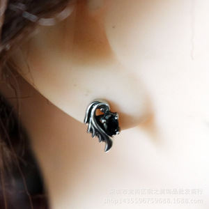 yunnique Stud <b>Earrings</b> <b>Wings</b> Shape Black Stone Claw Setting Stainless Steel Women's Gift Jewelry - Product Image 4