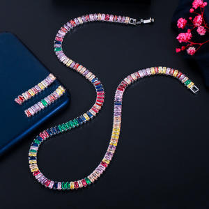 Parure de bijoux de mariée haut de gamme en cristal arc-en-ciel avec boucles d'oreilles et collier en zircon pour femme - Product Image 5