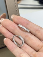 Créoles en or 18 carats serties de diamants de laboratoire de forme marquise de 2,05 ct |   Éclat circulaire complet |   Vêtements de luxe pour femmes à porter au quotidien