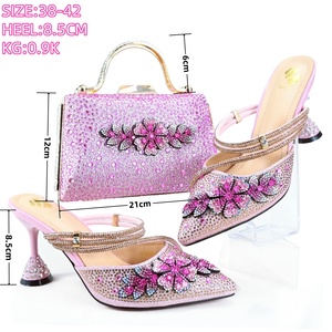 Conjunto de Bolso y Zapatos Italianos <span class=keywords><strong>para</strong></span> Mujer, Color Azul Rey, con Bolsos a Juego, Empaque de Lujo - Product Image 2
