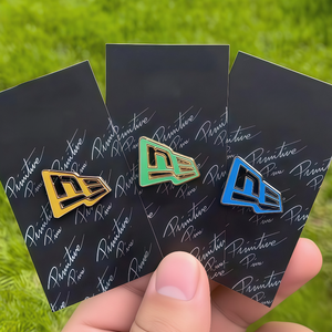 Pin de sombrero de Anime de béisbol de alta calidad y Clip de sombrero, dijes mexicanos personalizados, pistola animada de Metal, gorra esmaltada, Pin de sombrero - Product Image 2