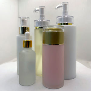 Conjunto de cuidado de <span class=keywords><strong>la</strong></span> piel blanqueador, loción blanqueadora de agua, aceite esencial, crema corporal, aceite de masaje, potente efecto abrillantador - Product Image 2