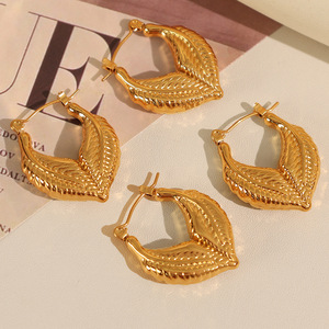 ต่างหูห่วงลายใบไม้ ชุบทอง โลหะผสมสังกะสี เครื่องประดับแฟชั่นสำหรับผู้หญิง - Product Image 2