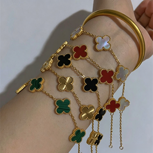 Bracciale da Donna <span class=keywords><strong>in</strong></span> <span class=keywords><strong>Acciaio</strong></span> <span class=keywords><strong>Inossidabile</strong></span> di Alta Qualità Placcato <span class=keywords><strong>in</strong></span> Oro 18k - Bracciale Resistente allo Sbiadimento Vendita all'Ingrosso di Fabbrica. - Product Image 1