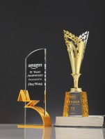 Vente en gros de trophées en métal cristal de haute qualité personnalisés Iron Sports Medal Cup Awards avec Logos libellés Souvenir Plaques fabricant