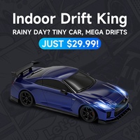 MCARRO MC061 Auto de Carreras de Metal y Plástico, Escala 1:64, 4WD, Listo para Usar en Interiores y Exteriores, Control Remoto Eléctrico, Alcance de 15 m, 4 Pilas AA