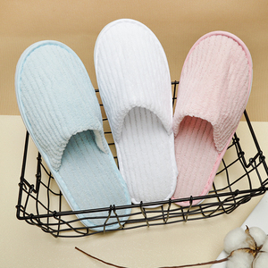 شباشب سبا قابلة لإعادة الاستخدام للضيوف، قابلة للغسل، مصنوعة من الصوف المرجاني الوردي، مناسبة للفنادق والمنزل والسفر - Product Image 1