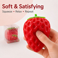 Jouet Squishy TPR Design Fraise, Blocs de Construction en Plastique à Montée Lente, Jouet Anti-Stress Sonore et Décompression