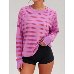 T-shirt rayé personnalisé pour femme à manches longues, col rond, manches raglan, coupe ample, décontracté, avec trous pour les pouces et fentes latérales - Product Image 2