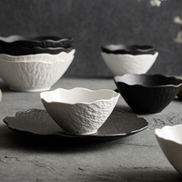 Bol en porcelaine blanche et noire unique du Portugal Plat en céramique Ensembles d'assiettes en poterie de Noël Vaisselle turque Ensemble de table