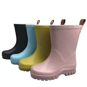 Thiết kế mới giá rẻ Ánh sáng trọng lượng an toàn môi trường tùy chỉnh rắn màu cao su gumboots cho trẻ em