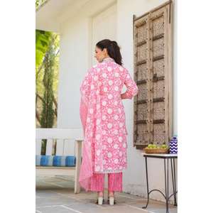 Conjunto de Kurti de algodón indio tradicional de alta calidad con bordado Ladies Kurta para verano Venta al por mayor Nueva moda - Product Image 3