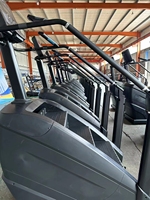 Vente en gros d'escaladeurs de staircases spécialement conçus pour les salles de sport, avec des escaladeurs de staircases commerciaux et domestiques personnalisables disponibles