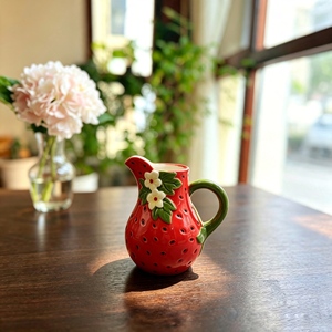 Ensemble <span class=keywords><strong>de</strong></span> 3 coupelles à sauce <span class=keywords><strong>soja</strong></span> en céramique rouge en forme <span class=keywords><strong>de</strong></span> fraise avec détail <span class=keywords><strong>de</strong></span> tige en <span class=keywords><strong>feuille</strong></span> verte, bols à condiments divisés <span class=keywords><strong>pour</strong></span> <span class=keywords><strong>sushi</strong></span> - Product Image 5