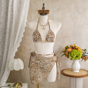 Maillots <span class=keywords><strong>de</strong></span> <span class=keywords><strong>bain</strong></span> 3 pièces <span class=keywords><strong>de</strong></span> qualité supérieure pour femmes, bikini triangle à nouer avec bas <span class=keywords><strong>de</strong></span> maillot à nouer sur les côtés et paréos, vente en gros, personnalisation OEM - Product Image 6