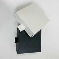 Elegante hecho a mano Regalo De vacaciones cajón de cartón caja deslizante materiales reciclados revestimiento UV laminación mate con forro de esponja