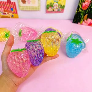 ของเล่นบีบสตรอว์เบอร์รี่ Botu รุ่นใหม่ 12 ชิ้น/กล่อง ของเล่นบีบมอลโทส ฟื้นตัวช้า ของเล่นบีบแก้เครียด กลิตเตอร์สควิชชี่ สตรอว์เบอร์รี่ - Product Image 4