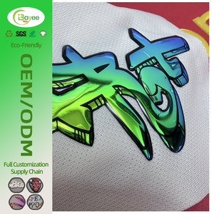 Etiquetas de transferencia de calor ecológicas personalizadas, parche 3D de TPU, logotipo colorido impreso de alta frecuencia para camisetas - Product Image 1
