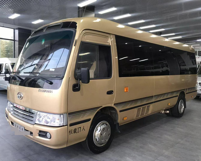 2015 год китайская брендовая 17 мест небольшой туристический город пассажирский б/у Higer KLQ6702 Coaster Шины для экспорта