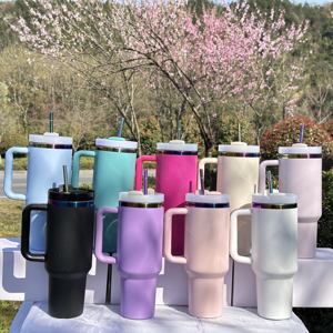 Botella de Agua de Acero Inoxidable Ecológica Personalizada al por Mayor con Recubrimiento Arcoíris, Vaso de Gran Capacidad de 40oz con Asa y Pajita - Product Image 1