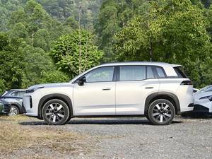 Nouvelle <span class=keywords><strong>voiture</strong></span> électrique chinoise à autonomie étendue A-ION I60 650 Standard Edition 2026 en promotion – SUV compact à traction avant - Product Image 5