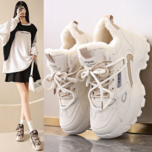Chaussures de course <span class=keywords><strong>pour</strong></span> femmes à lacets en maille doublée de polaire Chaussures montantes d'hiver chaudes augmentant la hauteur à semelle épaisse - Product Image 4