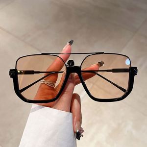 Lunettes de soleil carrées vintage 2025 pour femmes, monture en alliage, anti-lumière bleue, protection UV400, double pont - Product Image 4