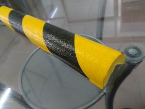 Protecteur d'angle en plastique jaune de bonne qualité pour la sécurité - Product Image 4