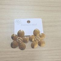 Set Anting Tusuk Lapis Emas Stainless Steel untuk Wanita Desain Bintang Laut, Kerang, Hati, dan Bunga, Tahan Air, Hipoalergenik