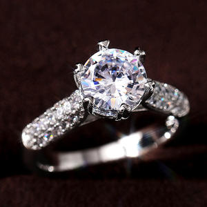 Anillo de Diamantes F791, Corte Brillante Redondo, Color G Natural, Anillo de Compromiso para Mujer, Estilo Clásico con Diamantes Laterales - Product Image 6