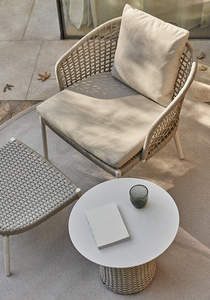 Ensemble de chaises modernes en aluminium pour l'extérieur, avec cadre en alliage d'aluminium et assise en corde tressée imperméable - Product Image 6