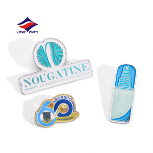 Broche personnalisée Longzhiyu avec logo, en alliage de fer et de zinc, épinglette 2D/3D ronde pour chapeau, hijab, vêtement, badge, épinglette de revers en émail souple - Product Image 4