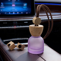 Nouveau modèle de flacon de recharge d'aromathérapie pour voiture, en verre, forme ronde, type fiole Erlenmeyer, avec bouchon à vis, vide, 10 ml, flacon pendentif pour la maison