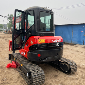 รถขุดขนาดเล็ก Komatsu PC55 มือสอง ได้รับการรับรองมาตรฐาน CE พร้อมเครื่องยนต์ Cummins และบุ้งกี๋ขนาด 0.2 ลูกบาศก์เมตร น้ำหนัก 5.5 ตัน นำเข้าจากญี่ปุ่น - Product Image 1