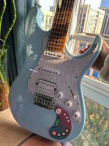 Guitare électrique intelligente Matador D160SE avec touche en érable, effets intégrés pour le streaming en direct, enregistrement interne et casque - Product Image 3