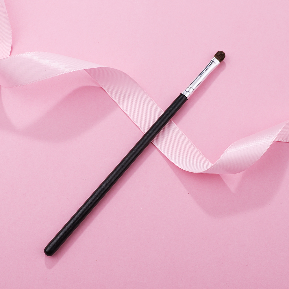 packer eyeshadow brushes