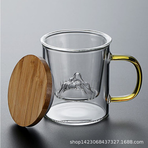 Taza de vidrio con diseño de montaña nevada y tapa de madera, taza de té transparente y gruesa para preparar y beber, para uso personal en la oficina. - Product Image 4
