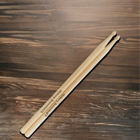 Benutzer definierte Logo Hickory Holz Drumsticks mit Nylons pitzen 5A und 7A Größen Maple Drum Sticks für Instrumente Tasche enthalten