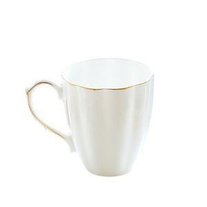 Taza de cerámica minimalista con borde dorado en relieve, de porcelana fina, para té de la tarde o uso en la oficina. - Product Image 5